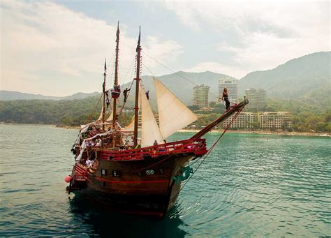 pirate ship puerto vallarta|puerto vallarta barco pirata.